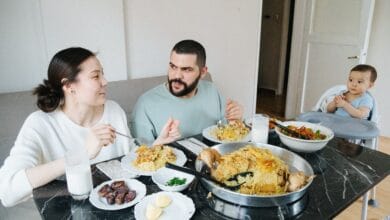 السكن مع عائلة